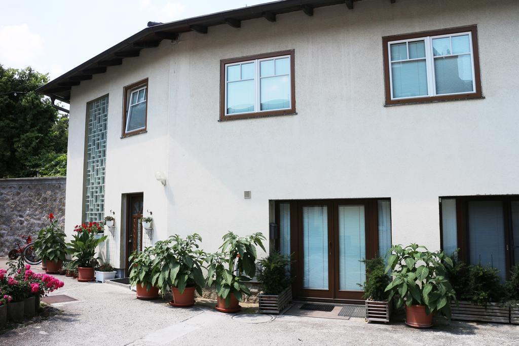 Apartamento Haus Zu Den Zwei Eichen Perchtoldsdorf Exterior foto