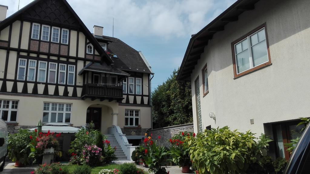 Apartamento Haus Zu Den Zwei Eichen Perchtoldsdorf Exterior foto