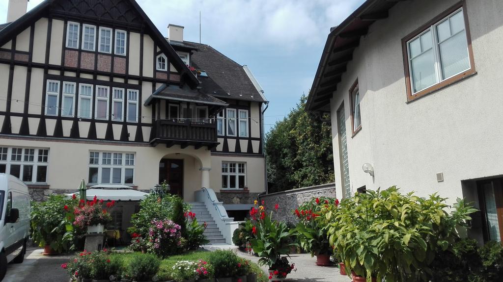 Apartamento Haus Zu Den Zwei Eichen Perchtoldsdorf Exterior foto